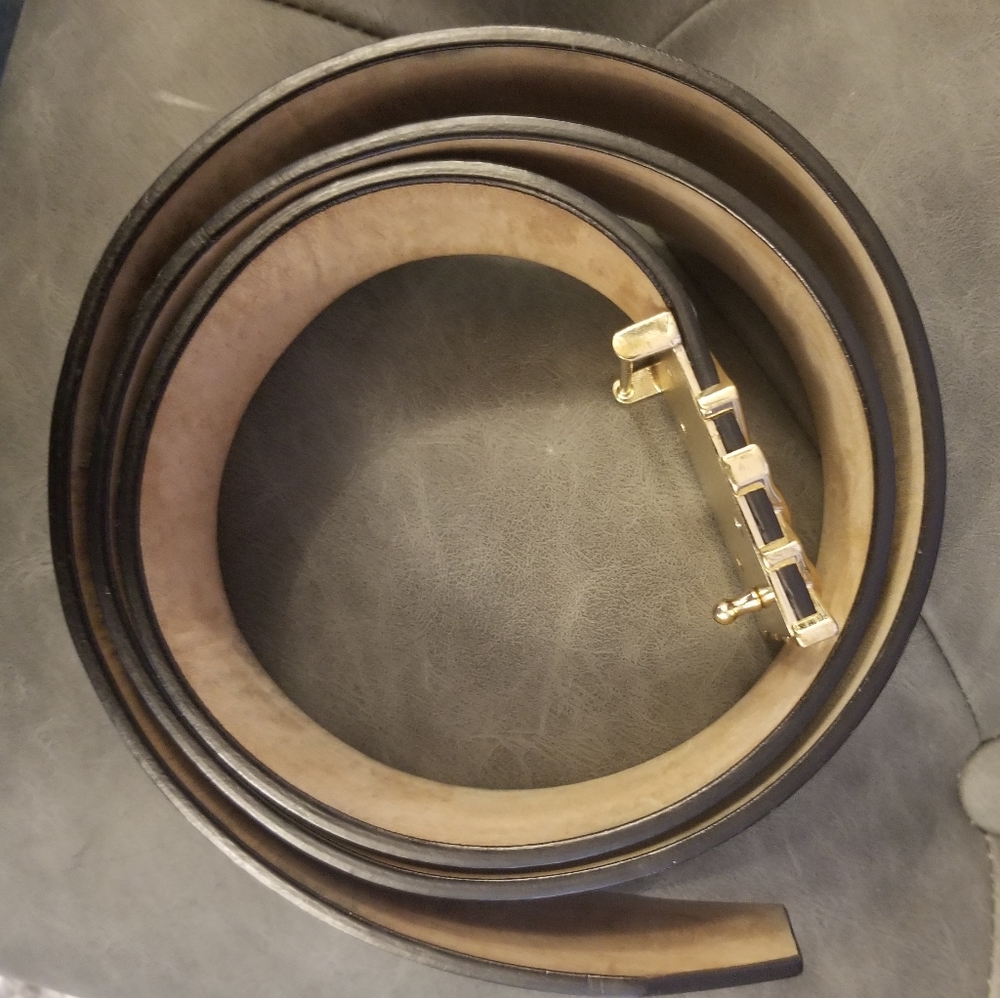 Authentic Burberry women belt - Picture 8 of 11